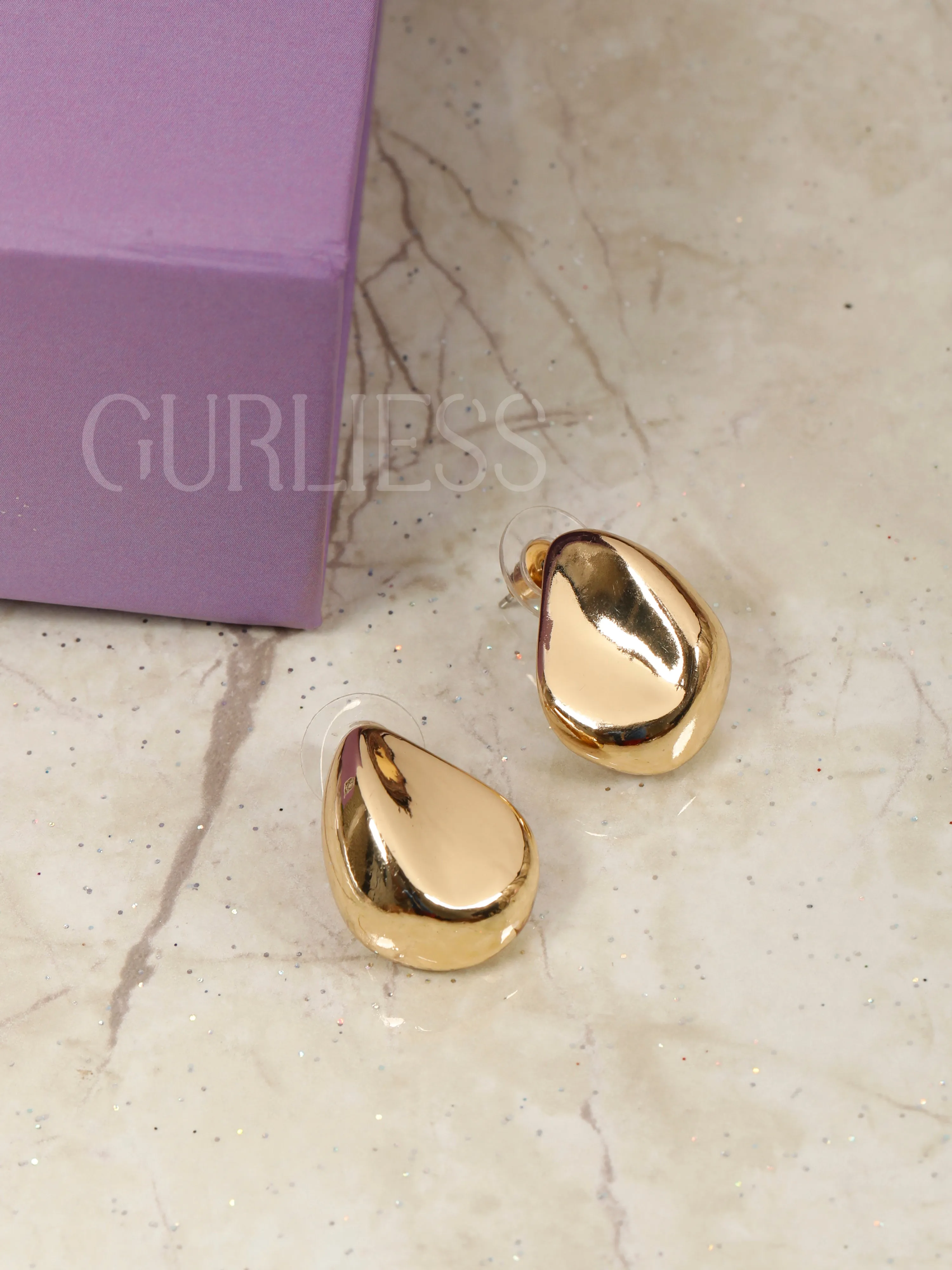 Delicate Darlo Earrings