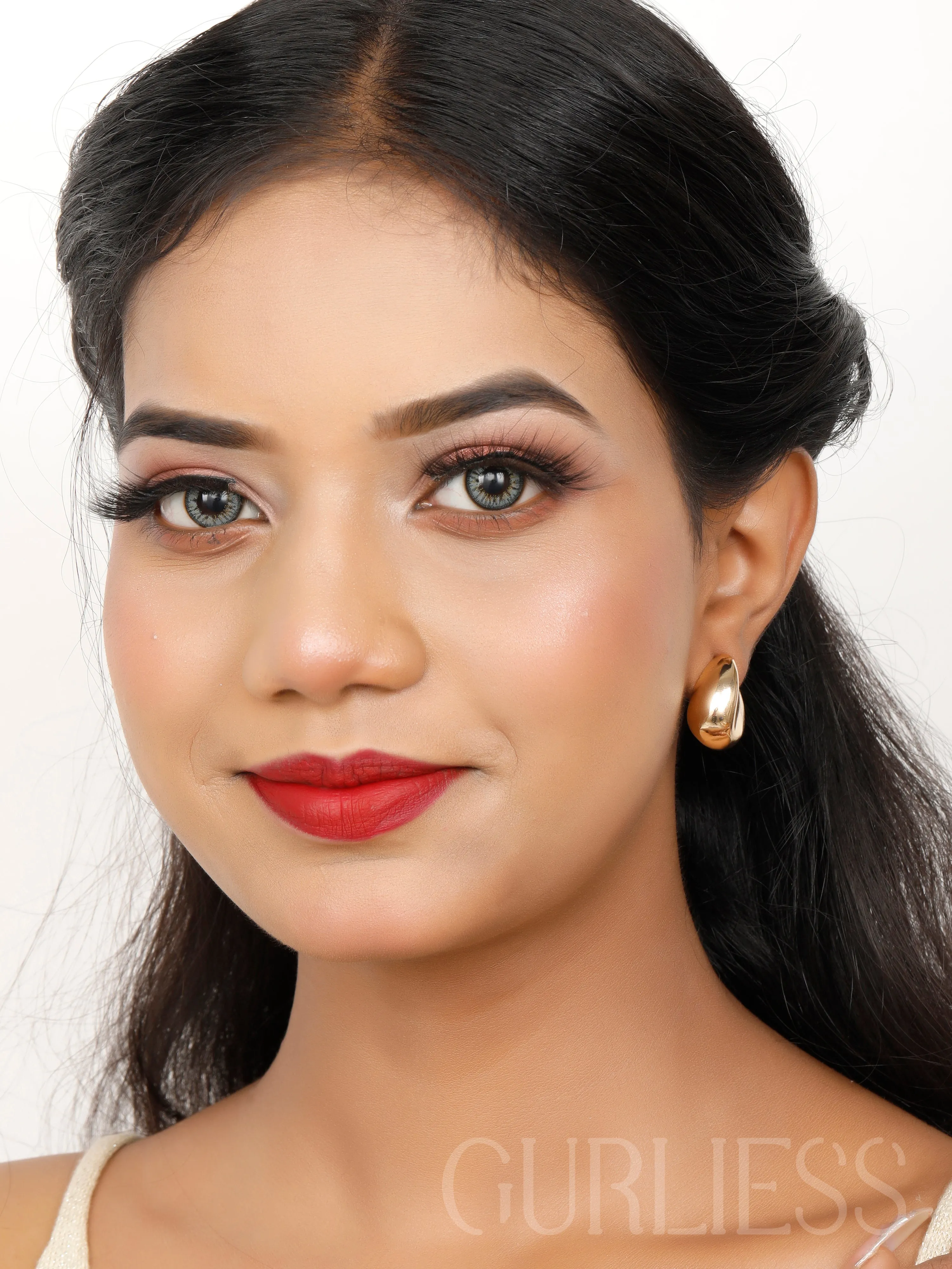 Delicate Darlo Earrings