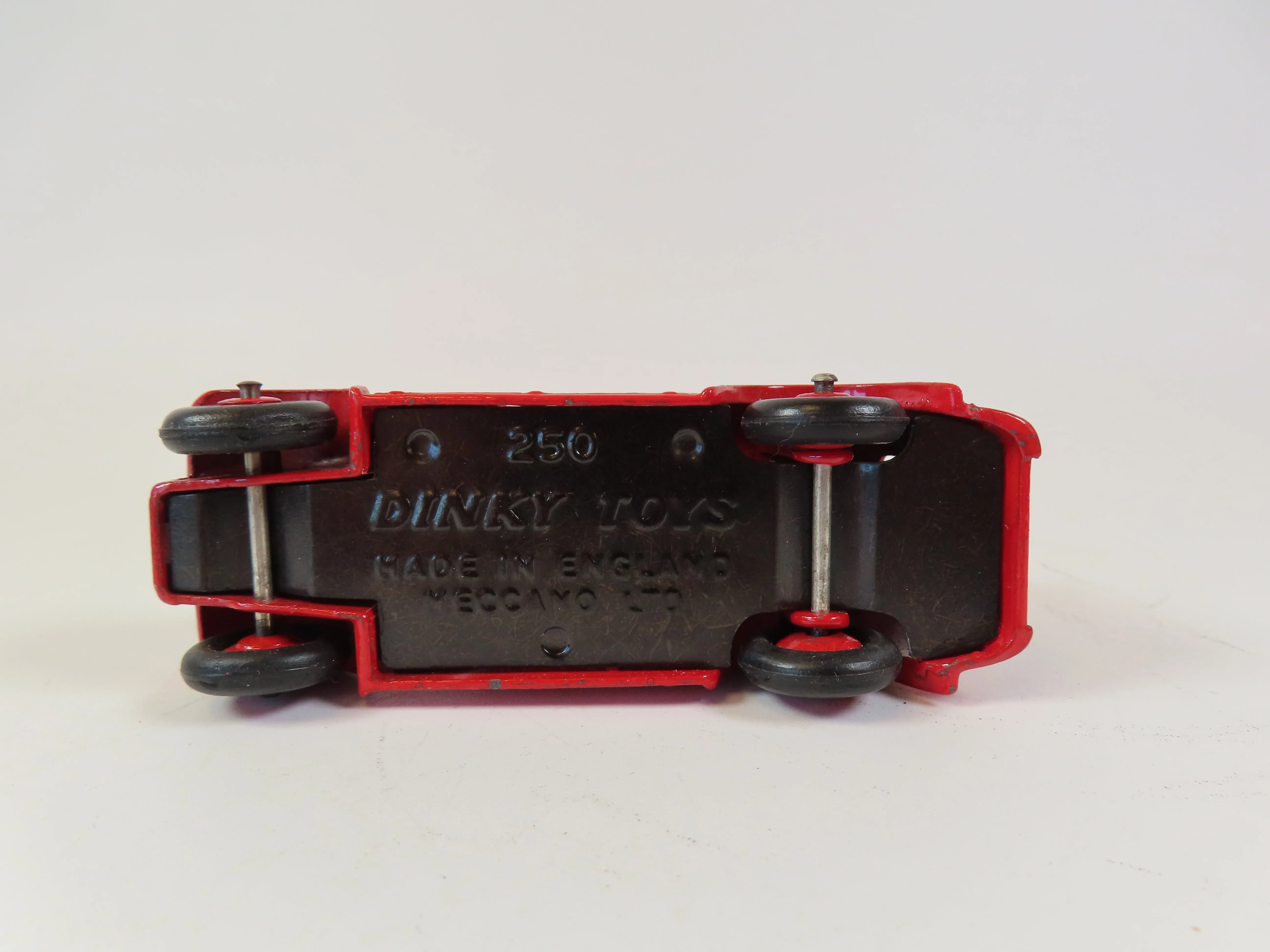 Dinky 250 Streamlined Fire Engine, Very Near Mint!